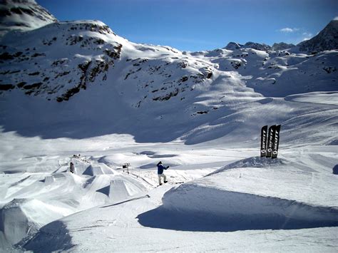 St. Moritz photos | Ski resort Switzerland