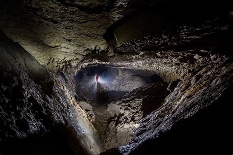 Carsismo E Grotte Nelle Evaporiti Dellappennino Settentrionale