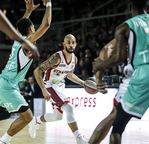 Basket Ball Pro A E Journ E Apr S La Victoire De La Sig Face