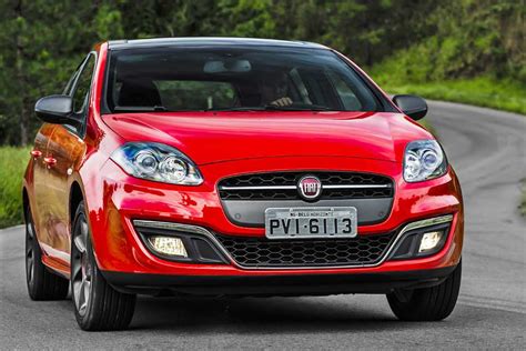 Novo Fiat Bravo 2016 é bom carro em segmento ruim AUTOO