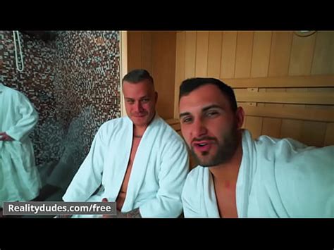 Tony Vito Dom Ully Ryu Y Ryan Cage En La Sauna Reality Dudes XVIDEOS
