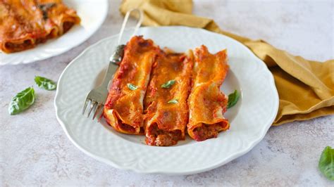 Cannelloni La Ricetta Del Primo Piatto Ripieno Al Forno Tipico Della