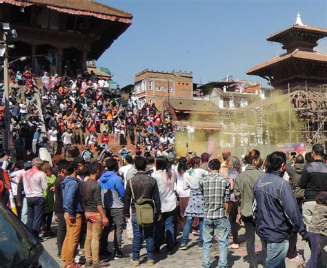 Holi-Festival (1) | Kathmandu | Pictures | Nepal in Global-Geography