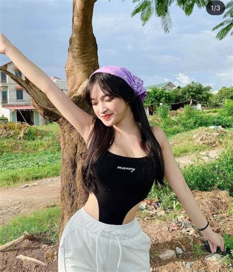 Xinh đẹp và gợi cảm nàng hot girl Việt 2k2 bất ngờ được báo nước ngoài khen ngợi chiêm ngưỡng
