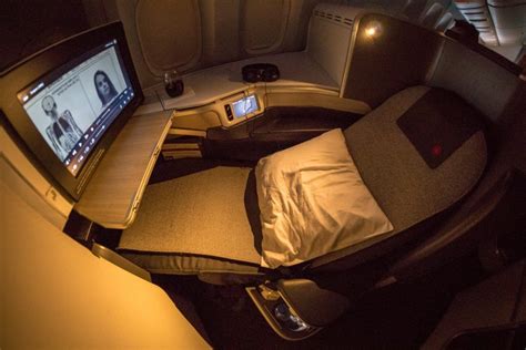 Air Canada Boeing 777-200LR Business Class overview - Point Hacks