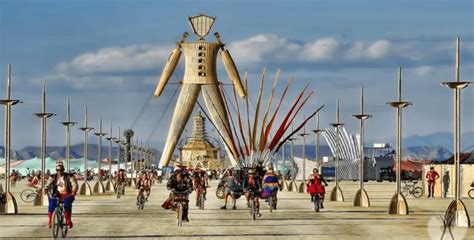 Mil Personas Atrapadas En El Festival Burning Man