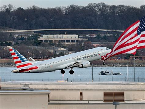 FAA restricts helicopter flights near DCA airport after midair