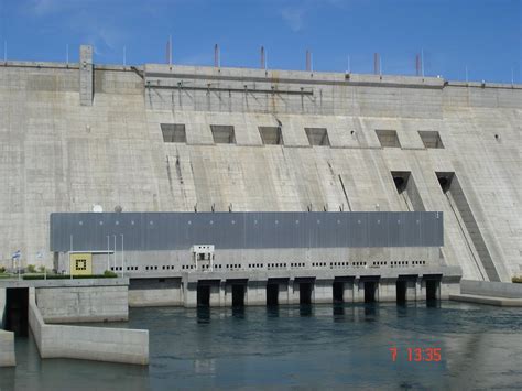 Embalse de Piedra del Águila Represa de Piedra del Águila