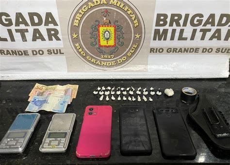 Brigada Militar Prende Mulher Por Tr Fico De Drogas Em S O Louren O Do Sul