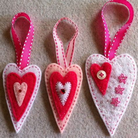 Salewhite And Pink Felt Heart Ornaments Ready To Ship Etsy Heart Ornament Felt Heart How