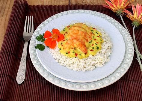 Nárwen s Cuisine Caril Tailandês de Camarão e Leite de Coco