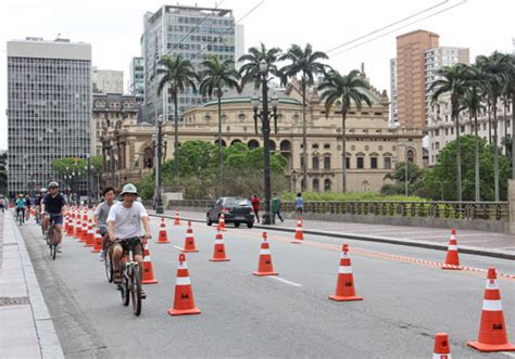 Ciclofaixa De Lazer Do Centro Ganha Paraciclos E Monitores A Partir