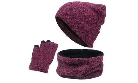 jusqu à 27 Ensemble avec chapeau écharpe et gants tactiles en tricot