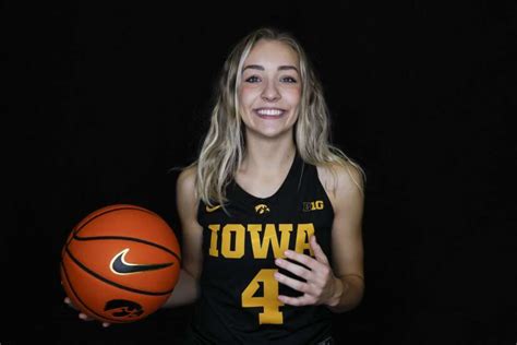 Iowa Women’s Basketball Notes Kate Martin’s Leadership Role 6park News Iowa