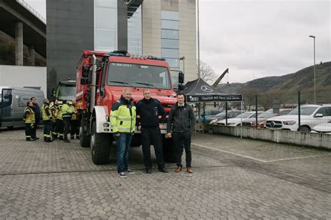 Neuer Unimog U Als Mzf Mit Hiab Ladekran Landkreis Mayen Koblenz