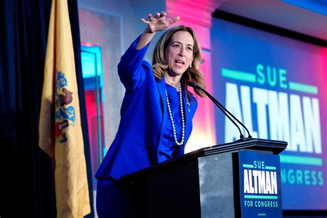 Democratic Lawmaker Raises Alarm Over NYC Congestion Pricing Tax