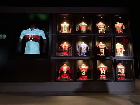 Flamengo reinaugura museu em evento exclusivo na Gávea veja fotos e