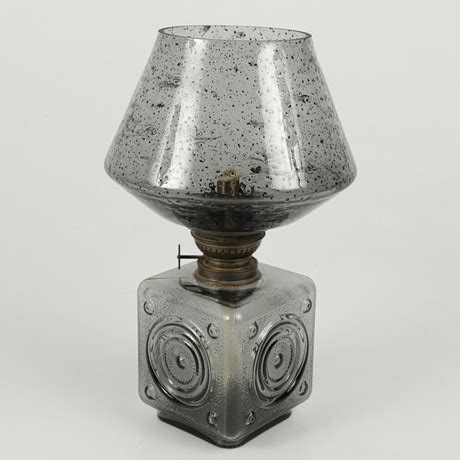 BORDSFOTOGENLAMPA rökfärgat glas troligtvis Orup 1960 tal Belysning