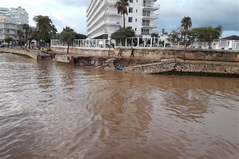 Espagne Au Moins Dix Morts Dans Des Inondations Majorque