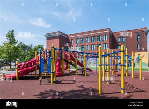 Prescott Elementary School - Chicago Public Schools Stock Photo - Alamy