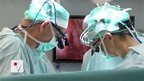 Surgeons Perform First Uterus Transplant In Us Youtube