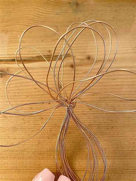 How To Make Wire Flowers Diy In Wire Flowers Copper Wire Crafts