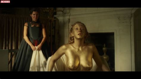 Nackte Ludivine Sagnier In The Serpent Queen