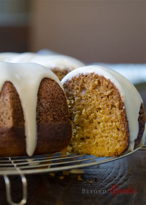 Pumpkin Bundt Cake With Cream Cheese Maple Glaze