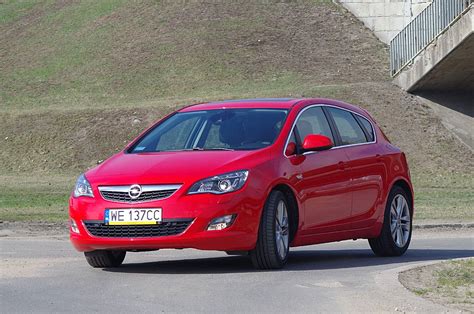 Test Opel Astra IV Rodzinna Konfrontacja Infor Pl