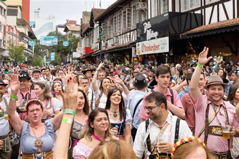 Oktoberfest de Blumenau é suspensa novamente nesta quinta feira Tudo