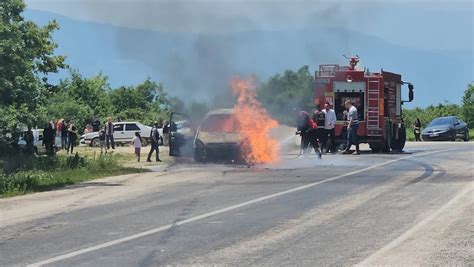 Bilecik Pazaryeri nde seyir halindeki otomobilde yangın çıktı Son Dakika