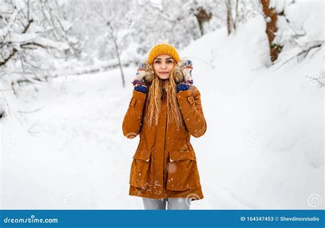 Girl Froze Outdoor Winter Snow Cold Weather Outside Blizzard Snowfall