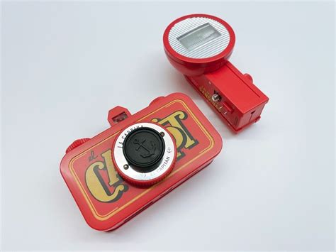 Lomography La Sardina El Capitan With Mm Wide Angle Plastic Lens