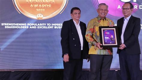 Mampu Jaga Pertumbuhan Bisnis Direksi Bank Bjb Raih Best Cmo Award