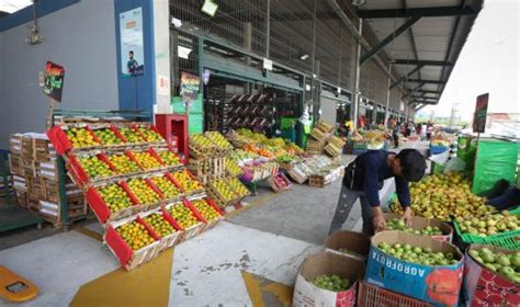 Ayer ingresaron más de 8 mil toneladas de alimentos a mercados