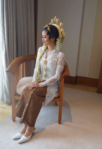 By Verakebaya Bridestory Pakaian Pesta Gaun Pengantin