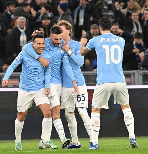 Serie A Lazio Vince Contro Cagliari Con Un Gol Di Pedro Foto E