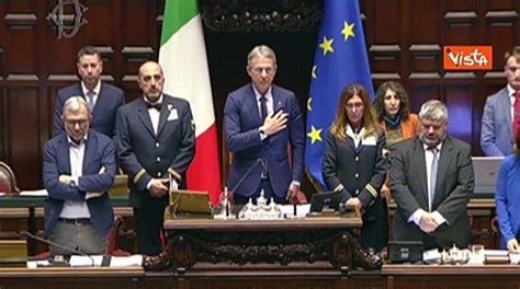 Omaggio A Gigi Riva In Aula Camera Un Minuto Di Silenzio Ed Applauso