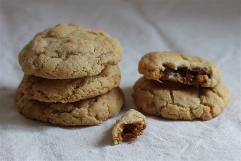 Cookies au beurre de cacahuète fourrés aux Snickers Snicker Filled