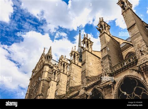 Detail of the architecture of Notre-Dame Cathedral Stock Photo - Alamy