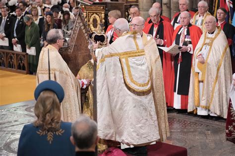 PICTORIAL: The historic moment King Charles III was crowned in London, England » Gbaramatuvoice News