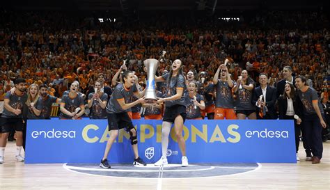 Final LF Endesa P2 Vs Perfumerias Avenida Flickr