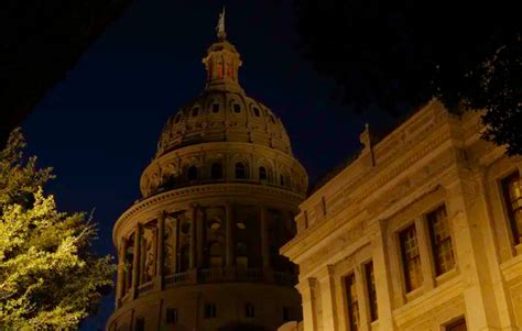 Texas House votes to permanently stay on daylight saving time. But ...