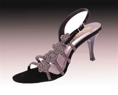 Shoe Blog: Stylo Shoes introducing new trends in shoe designs