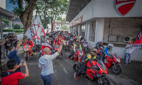 Ducati Panigale Kingdom Gathering Bm Paul Tan S Automotive News