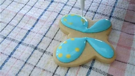 How To Decorate Butterfly Cookies Youtube