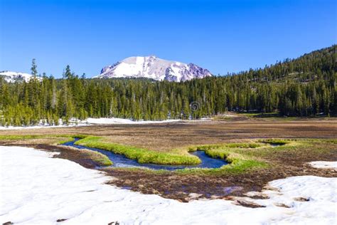 Snow on Mount Lassen in the Lassen Volcanic National Park Stock Photo ...