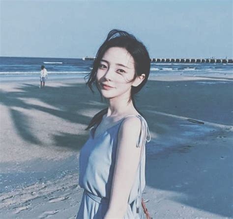 10 Hot Sexy Son Hwa Min Bikini Pics