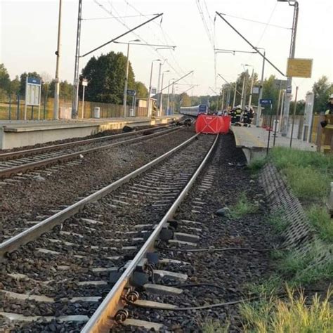 Jacków Wypadek śmiertelny na przejeździe kolejowym ESKA pl