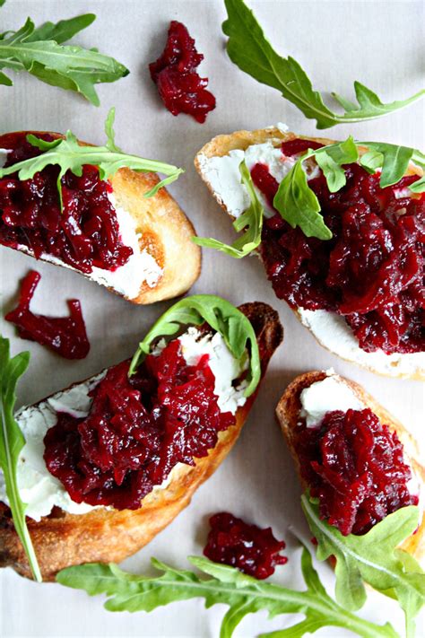 Beet Crostini With Goats Cheese And Arugula Wozz Kitchen Creations